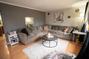 22 Greendale Ave, Pequannock Township, NJ 07444 - Photo 2