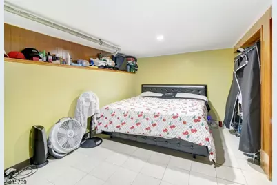 36 McKay Ave, East Orange, NJ 07018 - Photo 26