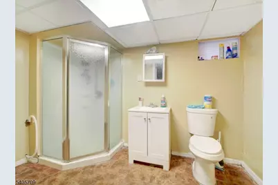 36 McKay Ave, East Orange, NJ 07018 - Photo 20