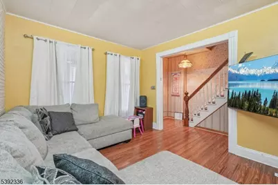 670 Devon St, Kearny, NJ 07032 - Photo 8