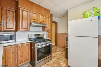 670 Devon St, Kearny, NJ 07032 - Photo 16