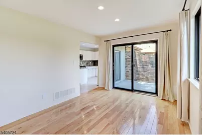 250 Ridgedale Ave #4, Florham Park, NJ 07932 - Photo 8