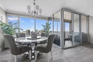 6 Horizon Rd, Fort Lee, NJ 07024 - Photo 4