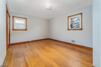 63 Louise Dr, Manville, NJ 08835 - Photo 8