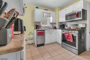 34 Chase Ave, Woodbridge Township, NJ 07001 - Photo 10