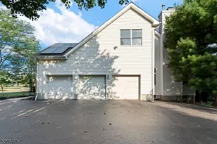 300 Berkley Ave, Montgomery Township, NJ 08502 - Photo 4