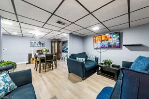 302 New York Ave, Clark Township, NJ 07066 - Photo 8