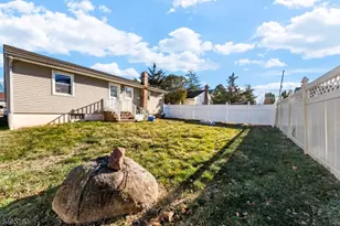 302 New York Ave, Clark Township, NJ 07066 - Photo 12