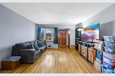 302 New York Ave, Clark Township, NJ 07066 - Photo 2