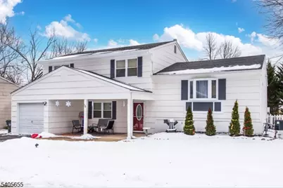 14 Bordeaux Dr, Mount Olive, NJ 07836 - Photo 2