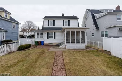 142 W Gibbons St, Linden, NJ 07036 - Photo 4