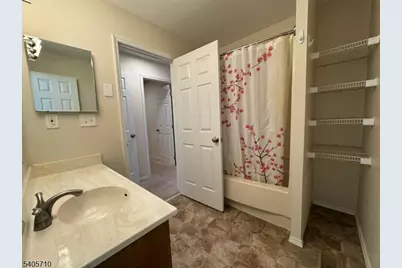 5 Burlington Ct, Hamburg, NJ 07419 - Photo 14