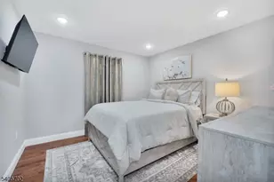 225 S 9th St, Newark, NJ 07103 - Photo 10