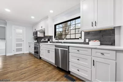 142 Taylor Ave, Hillsborough Township, NJ 08844 - Photo 10