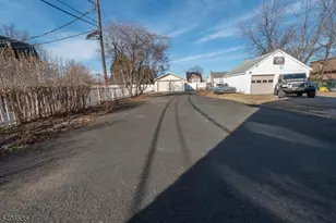 113 E Curtis St, Linden, NJ 07036 - Photo 34