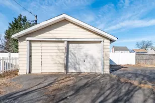 113 E Curtis St, Linden, NJ 07036 - Photo 32