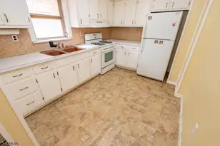 113 E Curtis St, Linden, NJ 07036 - Photo 12