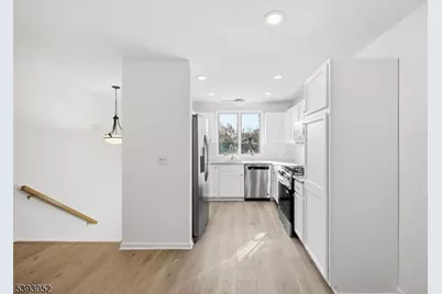 3 Mountain Ridge Rd, Bloomingdale, NJ 07403 - Photo 6