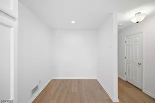 3 Mountain Ridge Rd, Bloomingdale, NJ 07403 - Photo 10