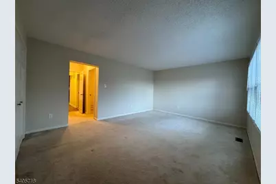 42 Burlington Ct, Hamburg, NJ 07419 - Photo 22