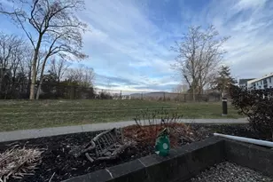 42 Burlington Ct, Hamburg, NJ 07419 - Photo 26