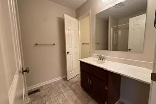 42 Burlington Ct, Hamburg, NJ 07419 - Photo 16