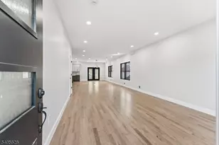 228 Locust St, Roselle, NJ 07203 - Photo 4