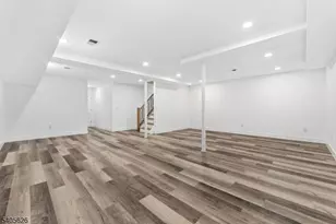 228 Locust St, Roselle, NJ 07203 - Photo 22