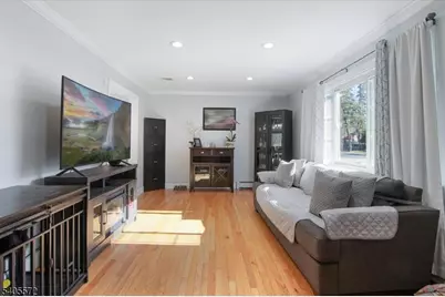 21 Beacon Rd, Hopatcong, NJ 07843 - Photo 10