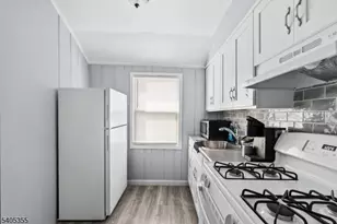 262 Union Ave, Paterson, NJ 07502 - Photo 8