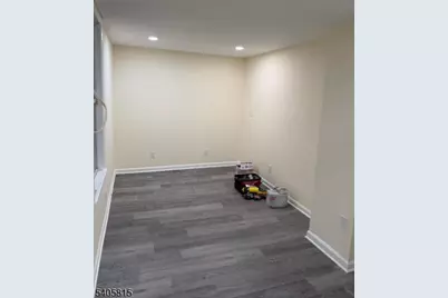 208 E 18th St, Paterson, NJ 07524 - Photo 2