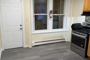 208 E 18th St, Paterson, NJ 07524 - Photo 4