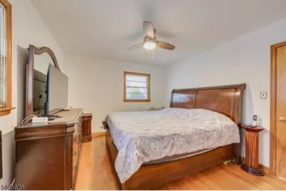 26 Goodwill Pl, Metuchen, NJ 08840 - Photo 16