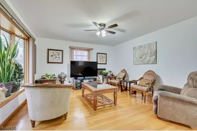 26 Goodwill Pl, Metuchen, NJ 08840 - Photo 8