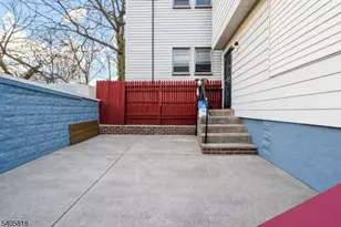 130 Renner Ave, Newark, NJ 07112 - Photo 20