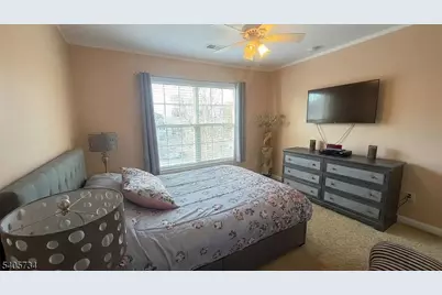 136 Mountainside Dr, Pompton Lakes, NJ 07442 - Photo 26