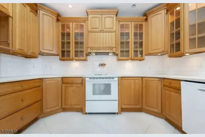 9 Forest Ter, Wayne, NJ 07470 - Photo 12