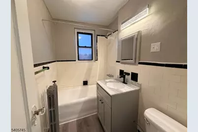 17 Elwood Pl Apt #404, Newark, NJ 07104 - Photo 4