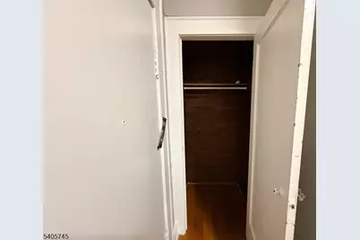 17 Elwood Pl Apt #404, Newark, NJ 07104 - Photo 6