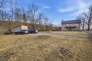 17 Old River Rd, Holland Township, NJ 08848 - Photo 4