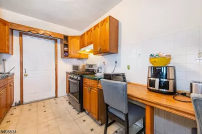 448 E 31st St, Paterson, NJ 07504 - Photo 8