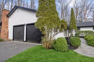 7 Winding Way, White Township, NJ 07823 - Photo 2