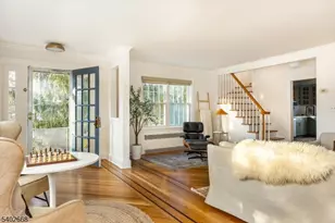 47 Oakland Rd, Maplewood, NJ 07040 - Photo 2