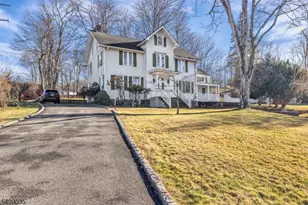 265 Little Falls Rd, Cedar Grove, NJ 07009 - Photo 4