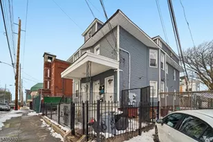 363 Van Houten St, Paterson, NJ 07501 - Photo 4