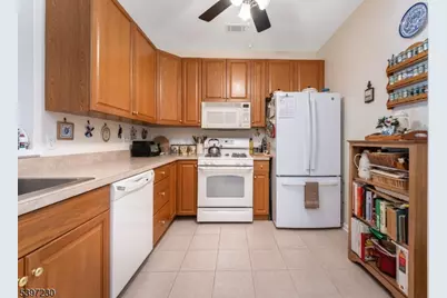 5019 Brookfield Glen Dr, White Township, NJ 07823 - Photo 2