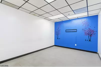 128 Wilson Ave, Newark, NJ 07105 - Photo 8
