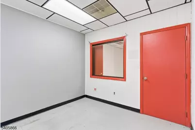 128 Wilson Ave, Newark, NJ 07105 - Photo 16