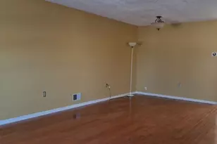 6 Cabot Way, Franklin Township, NJ 08823 - Photo 4