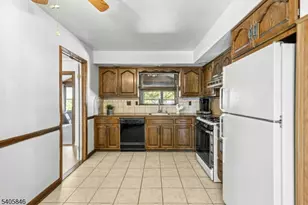 294 Mountain Ave, Springfield, NJ 07081 - Photo 10